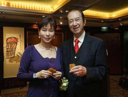 澳門賭王何鴻燊住院，兒子公布結婚，內地少女奉子成婚進豪門沖喜？