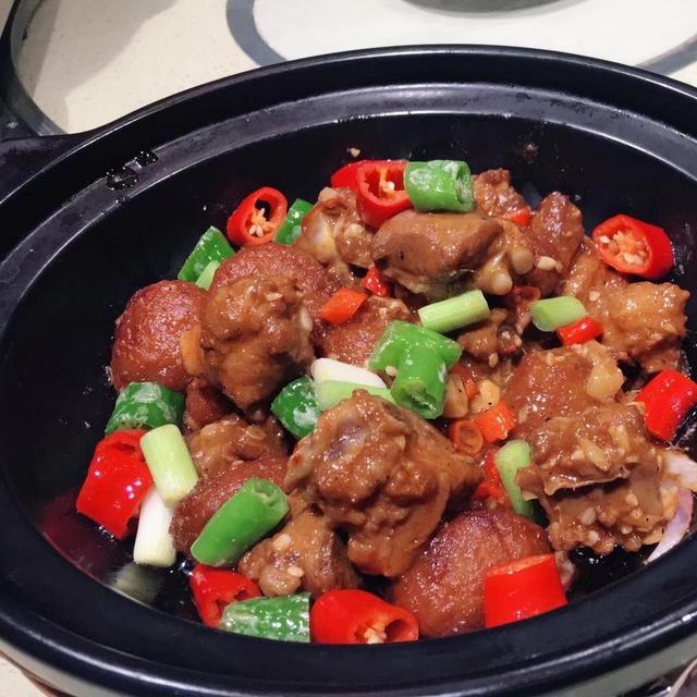 周潤發回老家，鄉親們都請他吃飯，看了這些美食，你最想吃哪家的