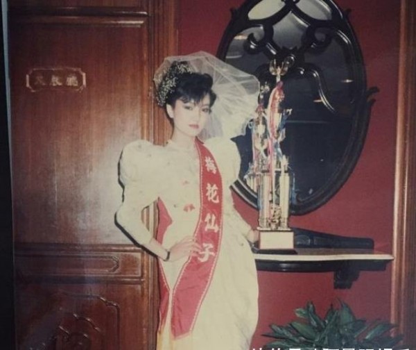超正美熟女52歲還這麼性感漂亮，本人坦言：我常被20幾歲男生搭訕