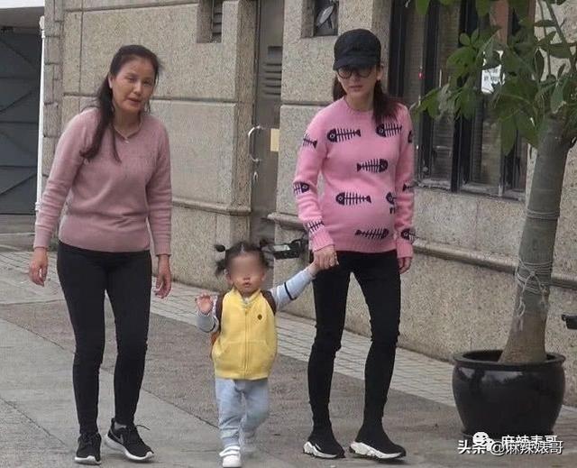 方媛懷二胎了，誰能想到「鞋子論」的郭富城能被她吃的死死的！