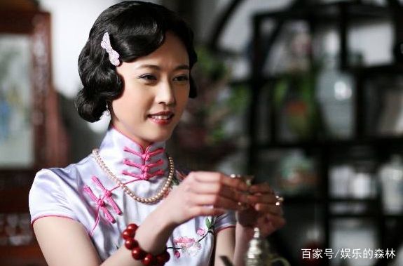 她曾讓香港瘋狂，因皮膚病遭豪門拋棄，近視1200度今無人敢娶!
