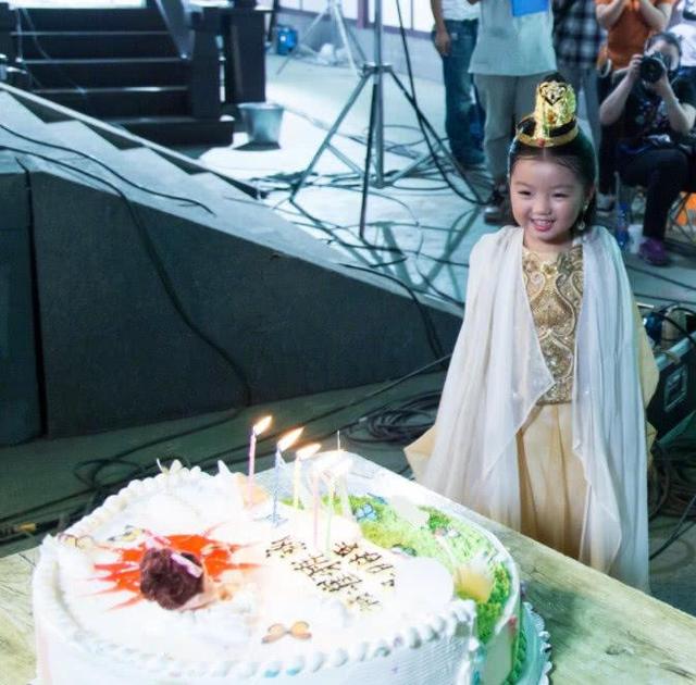 4歲出道一炮而紅，6歲就年賺百萬養活一家人，今現狀卻讓人心疼
