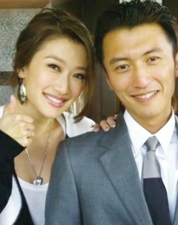 爸爸戀小49歲女友，哥哥愛大11歲二婚天后，她37歲至今未婚！