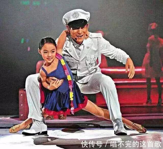 李連杰的4個女兒, 三個女兒都很漂亮，只有老三讓劉德華很尷尬