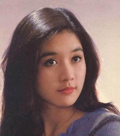 55歲呂秀菱近照曝光，被譽為林青霞的接班人，終敵不過公司倒閉，三級片不火，現如今嫁入豪門成人生贏家！