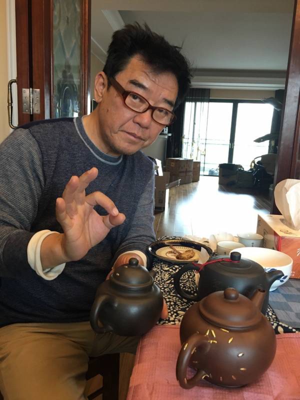 66歲李立群「半夜自己搭飛機」連助理都沒帶　他笑回「寧願一個人」賺越多越孤獨