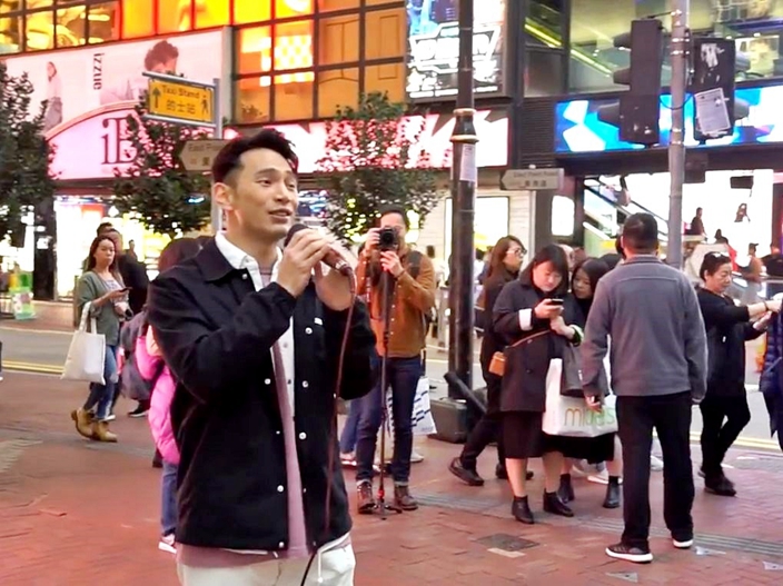 【不是拍戲！】TVB富二代男星當街告白蔡思貝,「百字愛情宣言」冧爆人！網友: 好深情啊~