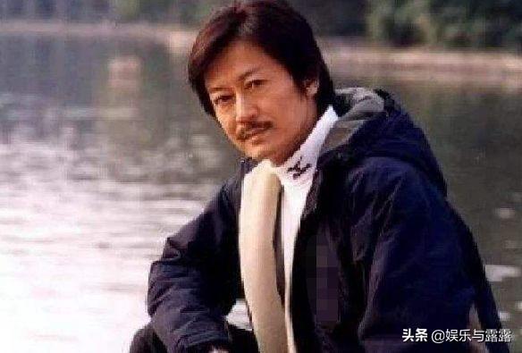 他是香港電影全才，女兒跳樓身亡後，不幸患病瘦成皮包骨！