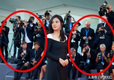 中國就是太把戲子當回事了, 看看外國人是如何「羞辱」中國明星的