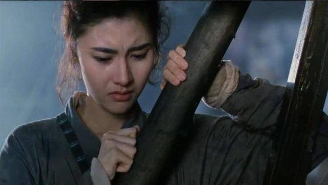 48歲李嘉欣臉部凹陷變多邊形，最美港姐成過去式，網友：嚇人