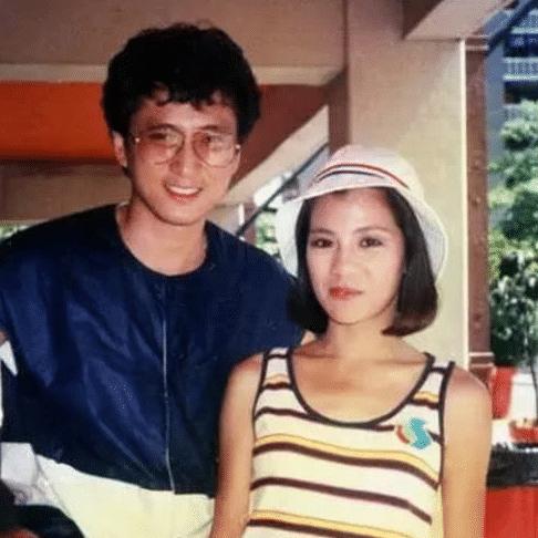 ​60歲湯鎮業二婚老婆曝光，原來是我們熟悉的她，難怪不娶翁美玲