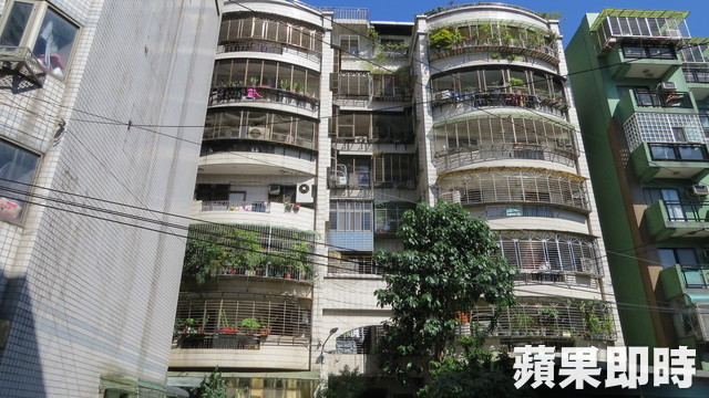 《星星知我心》童星珮珮長大救母！她擁有「多國律師證照」成功將母親千萬房產全討回， 網贊：【臺灣人超硬骨】