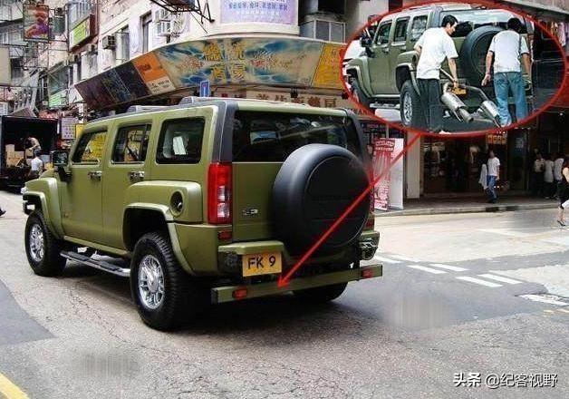 陳小春坦言10年沒換過車，看到他的座駕後，網友表示：再等10年吧
