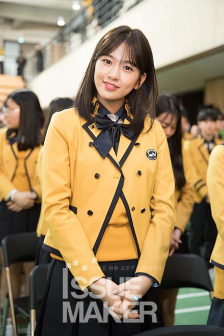 少女時代《Gee》推出時，IZONE安俞真只有6歲？