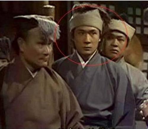 這部劇很神奇！周星馳，劉嘉玲，吳鎮宇都曾為你跑過「龍套」 