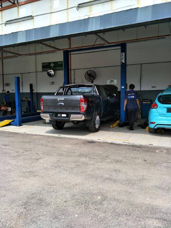 想要買Ford Ranger的車，請三思.... 我的才用不到半年就出現大問題了！！