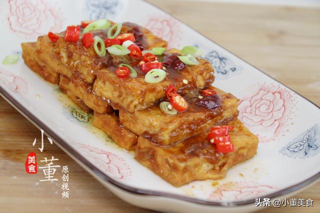 豆腐別炒著吃了，加2個雞蛋，教你解饞新吃法，上桌瞬間吃光光