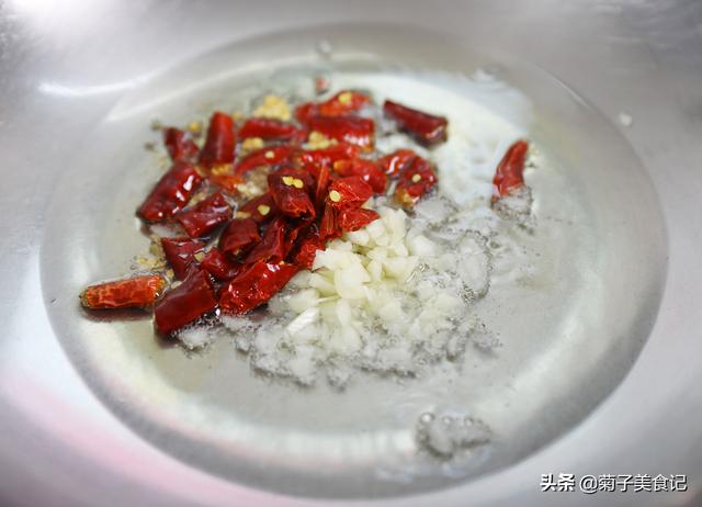 土豆片的又一經典做法，步驟詳細，3分鐘學會，值得收藏