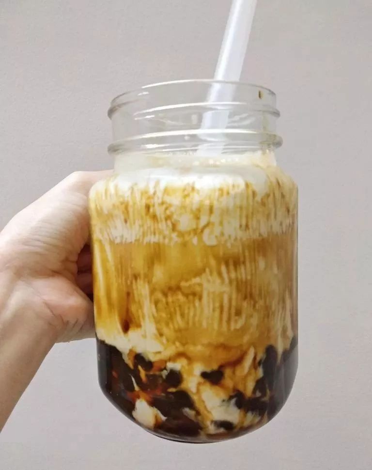 超好喝的黑糖珍珠鮮奶，簡單易學了解一下!（附Q彈珍珠做法） 