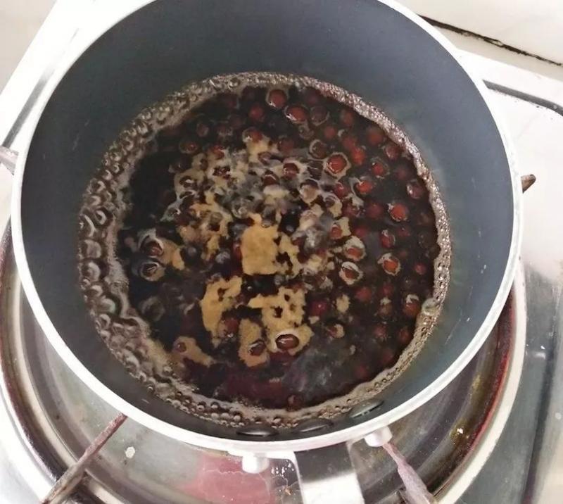 超好喝的黑糖珍珠鮮奶，簡單易學了解一下!（附Q彈珍珠做法） 