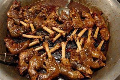 這5種肉再香也不能吃，含有的病菌和毒素特別多！