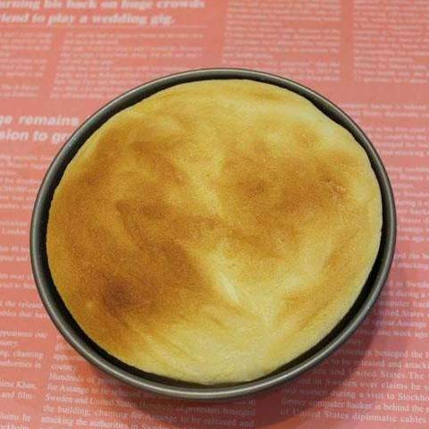 在家製作一款孩子們喜歡的原味酸奶輕芝士蛋糕