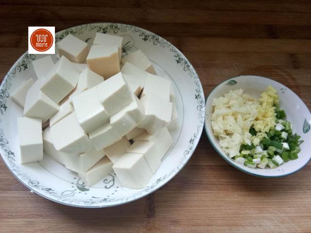 肉末燒豆腐真的太下飯了，每次做這道菜，米飯都不夠吃！