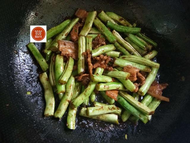 家常豆角燜面，這樣做軟糯咸香，不粘不黏，最好吃，最營養！ 