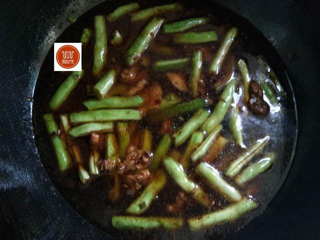 家常豆角燜面，這樣做軟糯咸香，不粘不黏，最好吃，最營養！ 