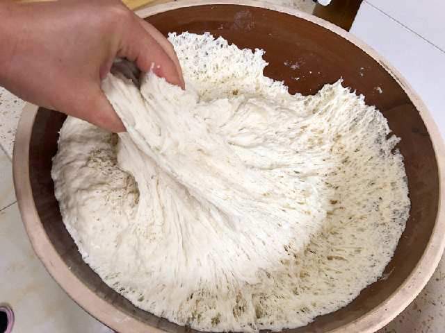 蒸饅頭時，只加酵母是大錯特錯，加「它」饅頭又香又暄軟還好吃