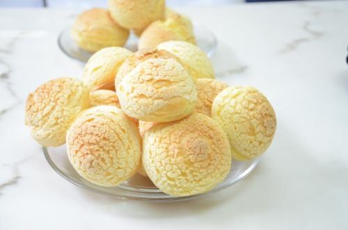 泡芙自己在家就能做，用料足，口感好，更香更美味！