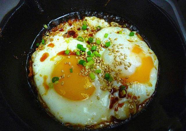 雞蛋新吃法，醬油煎雞蛋，簡單快捷，營養美味