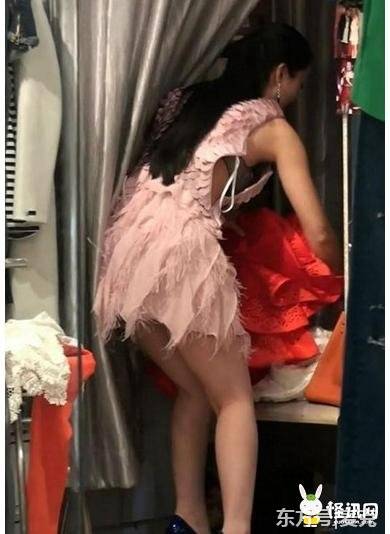 我老公在前面 , 能不這麼猴急唄 , 看到多不好