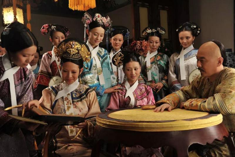 看完皇后、令妃、後宮「三千佳麗的素顏照」終於知道皇上有多苦了！ 