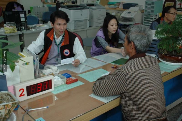 新勞退機制可能會讓你「忘了領250萬元」？超過60歲每個人都該趕緊