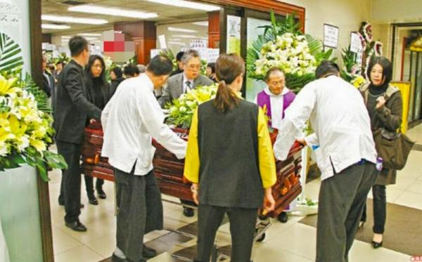 「人有三魂，分別為生魂、靈魂及覺魂「這些話」千萬別在殯儀館說出口！後果讓人看了頭皮發麻！！