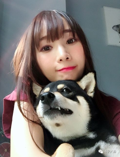 知名畫師拋棄16年元配，上演「阿三幻滅vs正宮」，網驚嚇：這眼光
