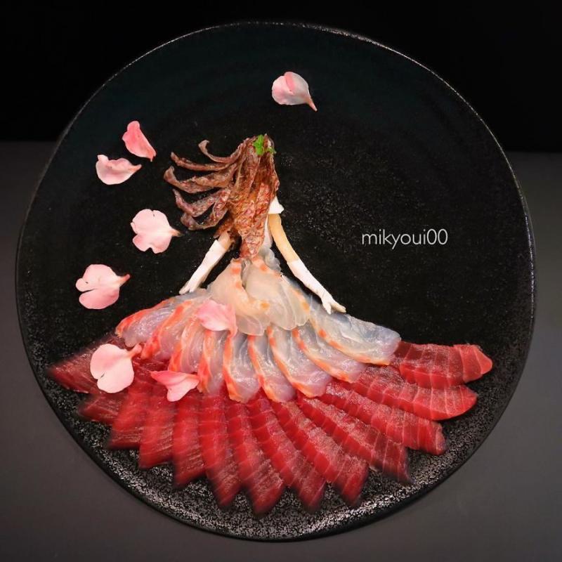 廚師把生魚片變成夢幻畫作！《小美人魚》「光澤鮭魚長髮」讓人又餓又捨不得吃啊