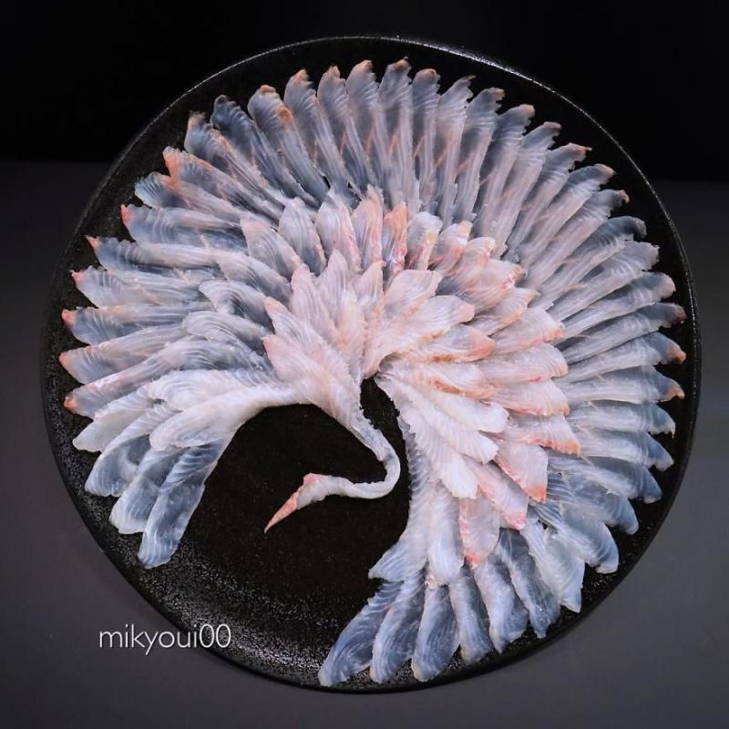 廚師把生魚片變成夢幻畫作！《小美人魚》「光澤鮭魚長髮」讓人又餓又捨不得吃啊