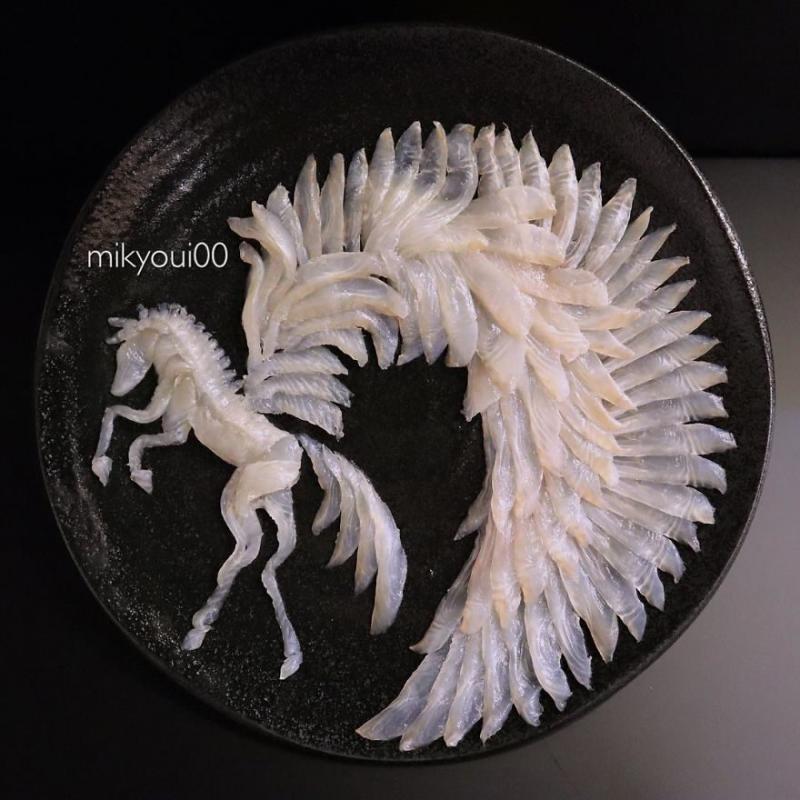 廚師把生魚片變成夢幻畫作！《小美人魚》「光澤鮭魚長髮」讓人又餓又捨不得吃啊