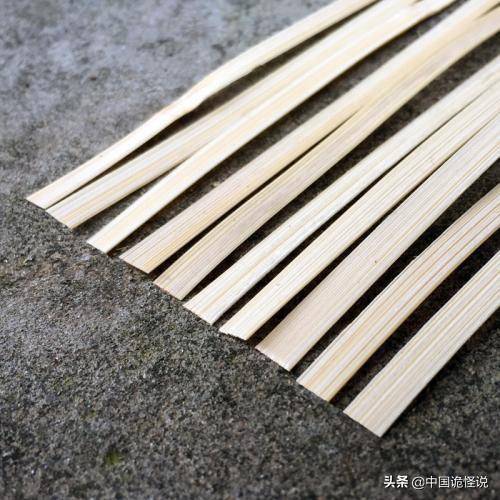 古代人用什麼擦屁股？法國人用繩，英國人用魚片，日本人最噁心