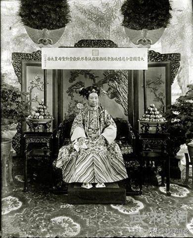 古代人用什麼擦屁股？法國人用繩，英國人用魚片，日本人最噁心