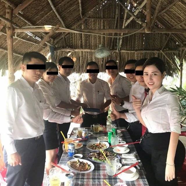  .HONDA女業務穿黑窄裙賣車！非常有型，車主暴動：每天賀成交