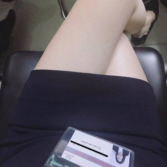  .HONDA女業務穿黑窄裙賣車！非常有型，車主暴動：每天賀成交