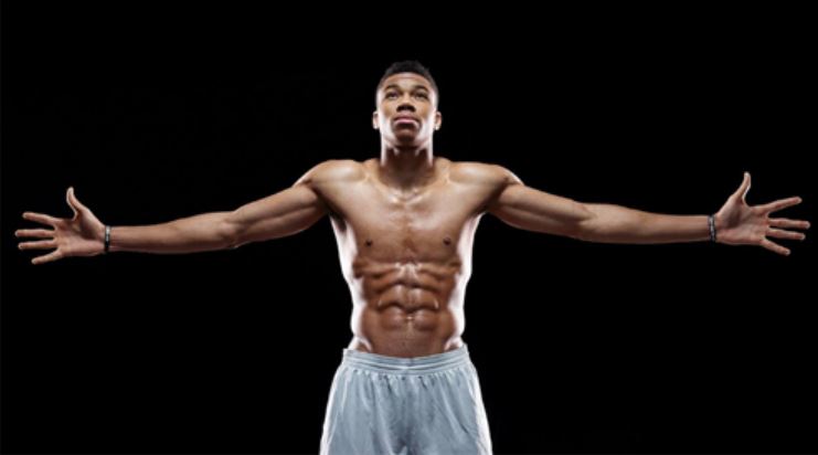 21歲身價30億！NBA當紅球星「薪水全匯給家裡」　遭起底「童年不為人知經歷」激勵世人：永不忘初心