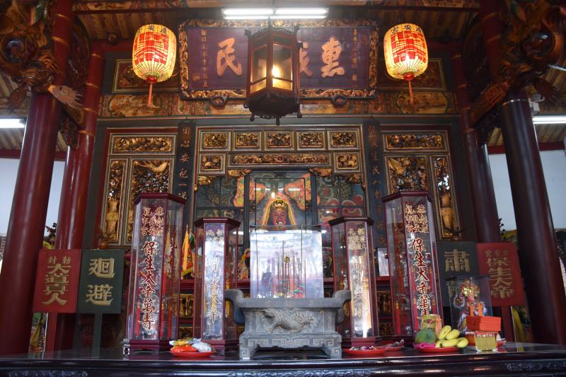 問生男生女，保生大帝送「超狂五字箴言」祝福她！網狂笑讚：「講話不拖泥帶水，讚！」