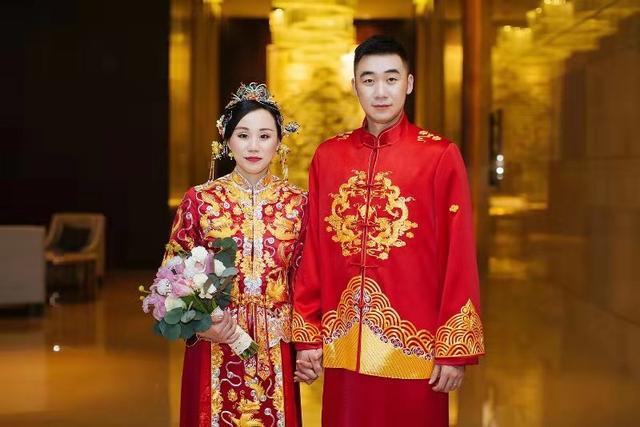 洪煒與趙芸蕾今天舉行大婚，柴飈任伴郎