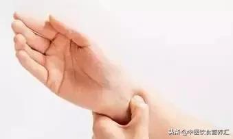 養肺先養氣，這幾個穴位，男人精力盛，女人皮膚滑，老人少生病！