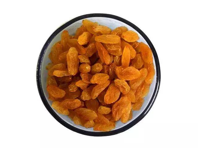 一直把葡萄乾當零食吃，現在才知道，原來我的病都是因為它才悄悄改善的