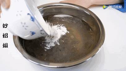 一直把葡萄乾當零食吃，現在才知道，原來我的病都是因為它才悄悄改善的
